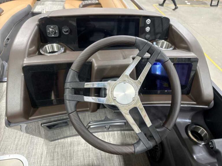 2026 Bennington 25RTFBA - Arch - Blackout US-ETWS9890K526 [photo 13]